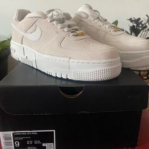 Nike Airforce Pixel